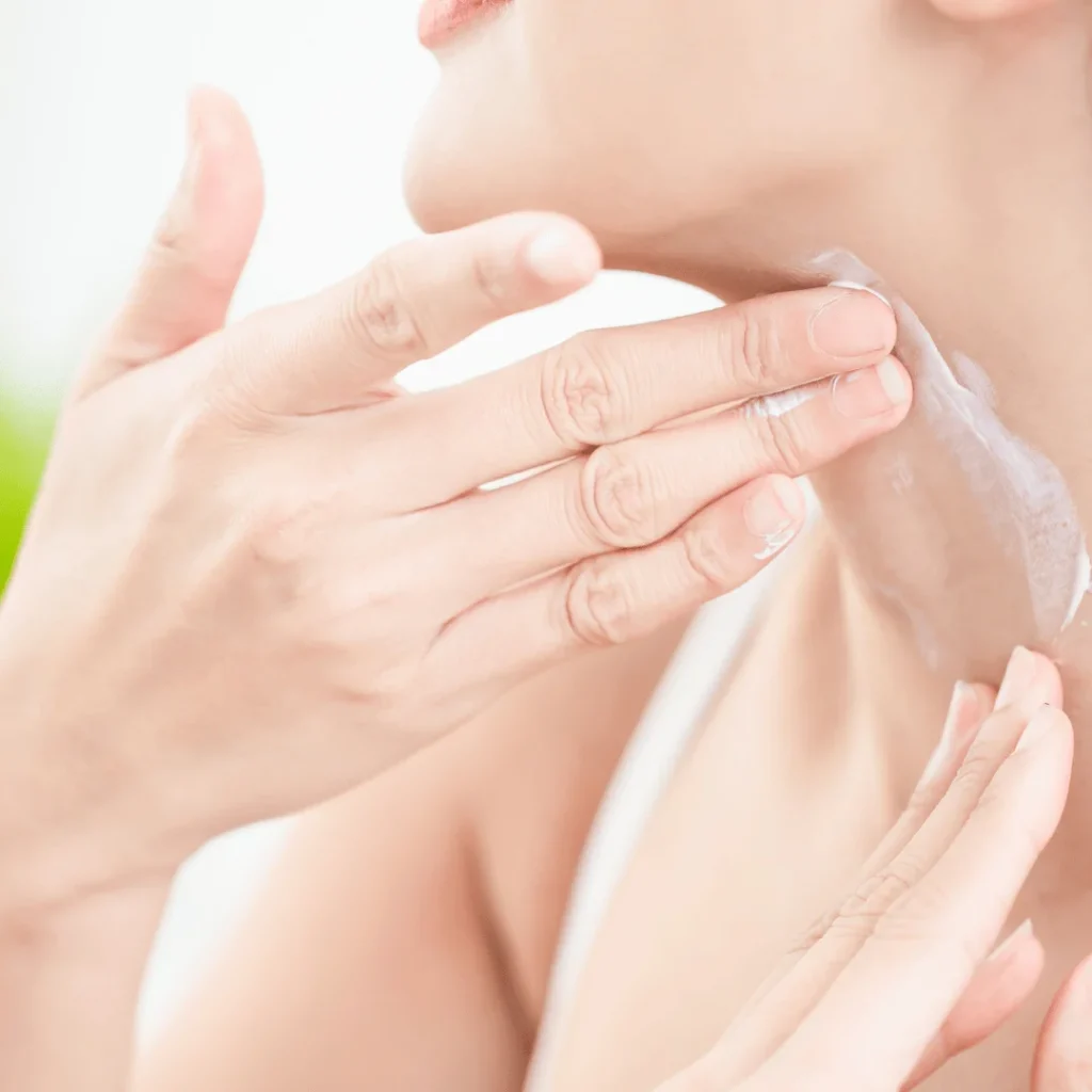 Alt yüz bölgesindeki sarkmaları hedefleyen alt yüz germe estetiği görseli