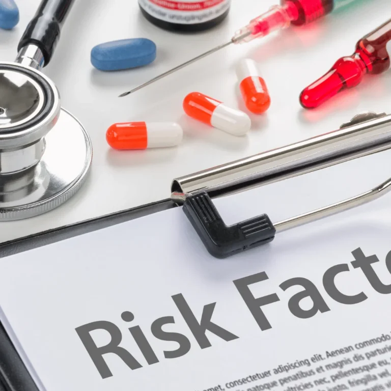 Estetik Cerrahi Riskleri: Ameliyat Seçmeden Önce Bilmeniz Gerekenler | Kapsamlı Güvenlik Rehberi Estetik ameliyatların potansiyel risklerini anlatan rehber görsel